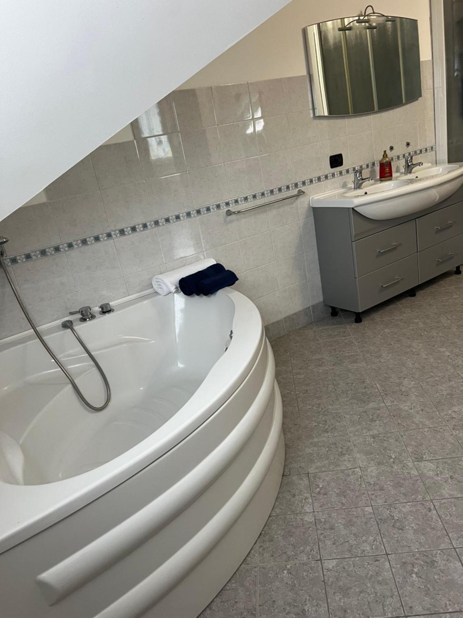 Casa I Cedri Appartement Borgo San Dalmazzo Buitenkant foto